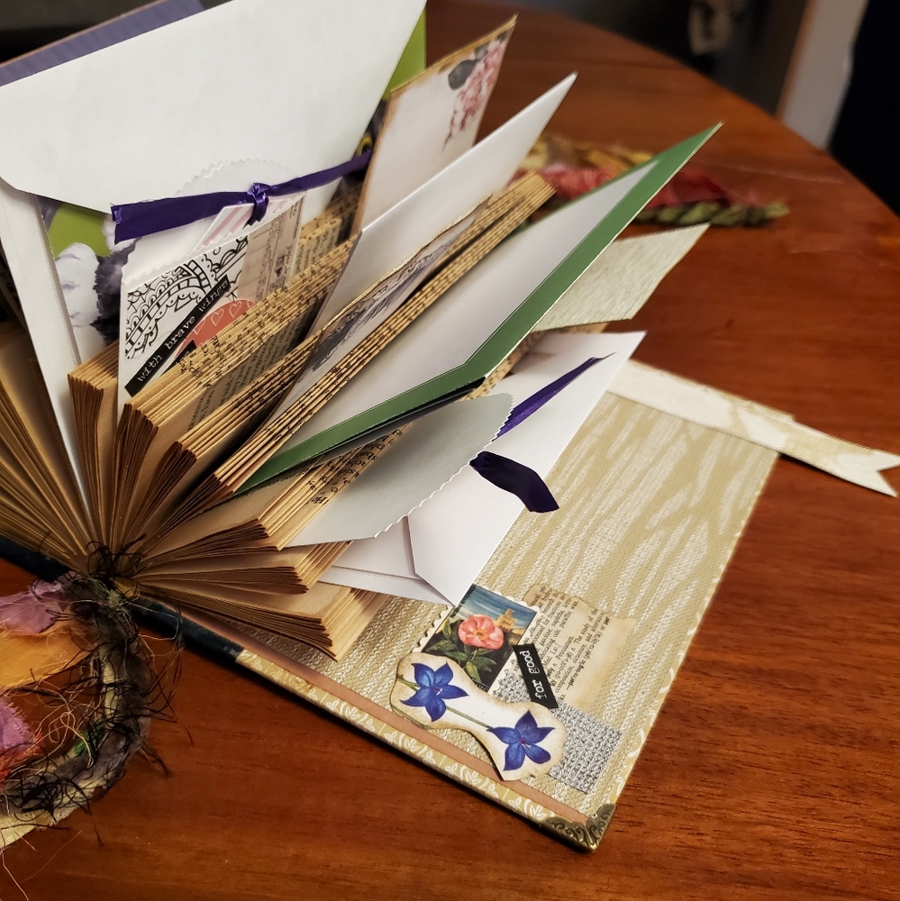 😀 HAND CRAFTED altered book junk journal, card holder vintage - Picture 5 of 17